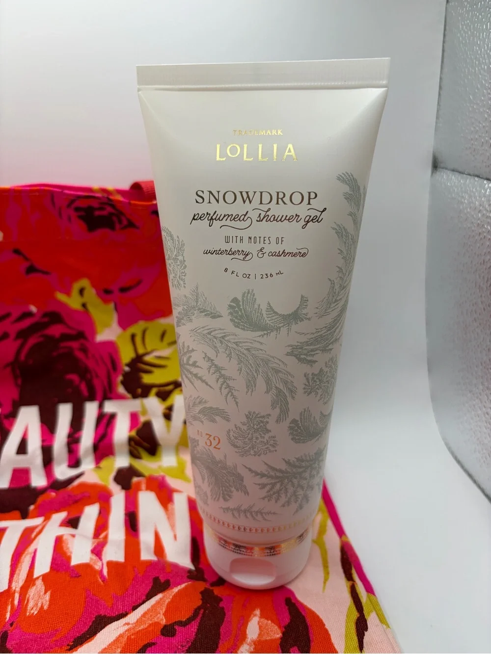 Lollia Snowdrop Perfumed Shower Gel - White (with Floral Tote)
